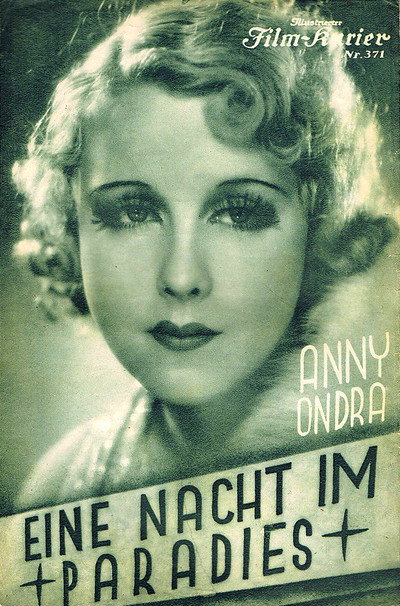 Póster de A Night in Paradise