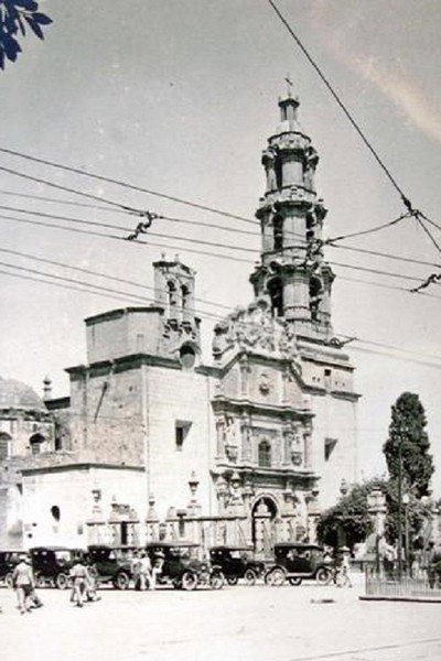 Póster de Catedral y Plaza Grande