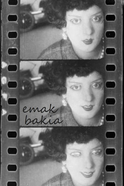 Póster de Emak-Bakia