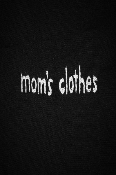 Póster de Mom's Clothes