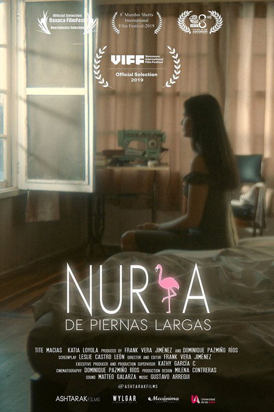 Póster de Nuria de piernas largas