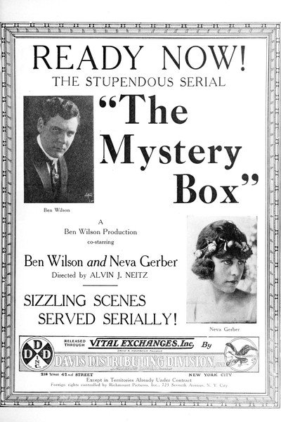 Póster de The Mystery Box